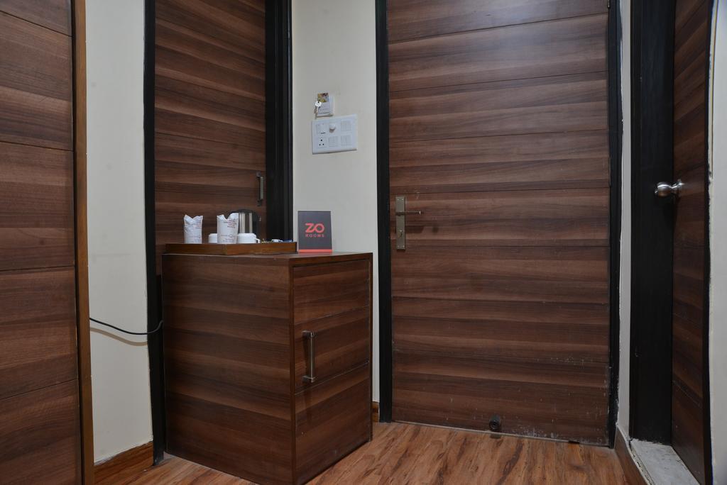 Geetika Galaxy Hotel Kanpur Exterior foto